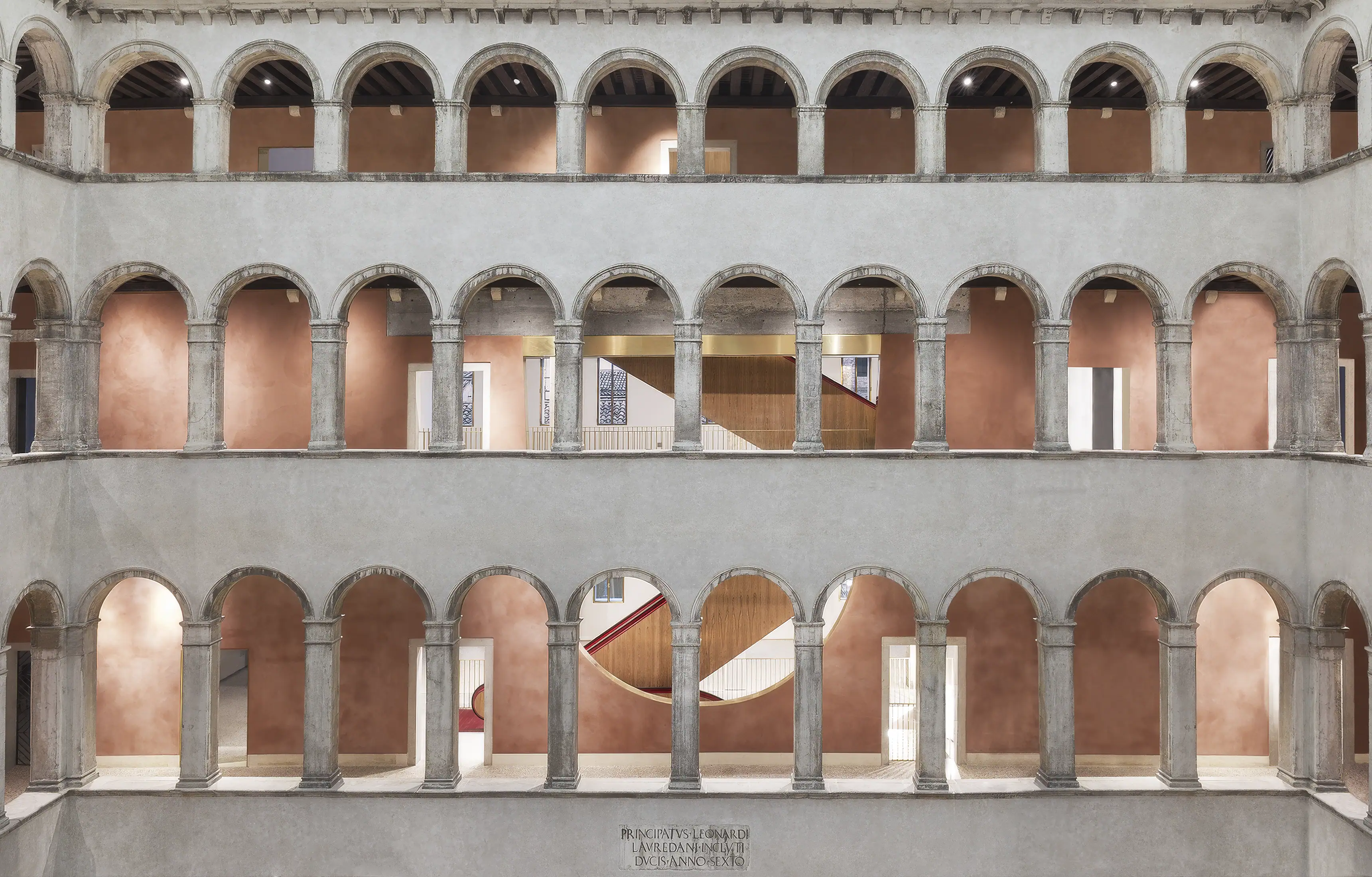 Fondaco dei Tedeschi: OMA restored a building whose masterpiece had already gone