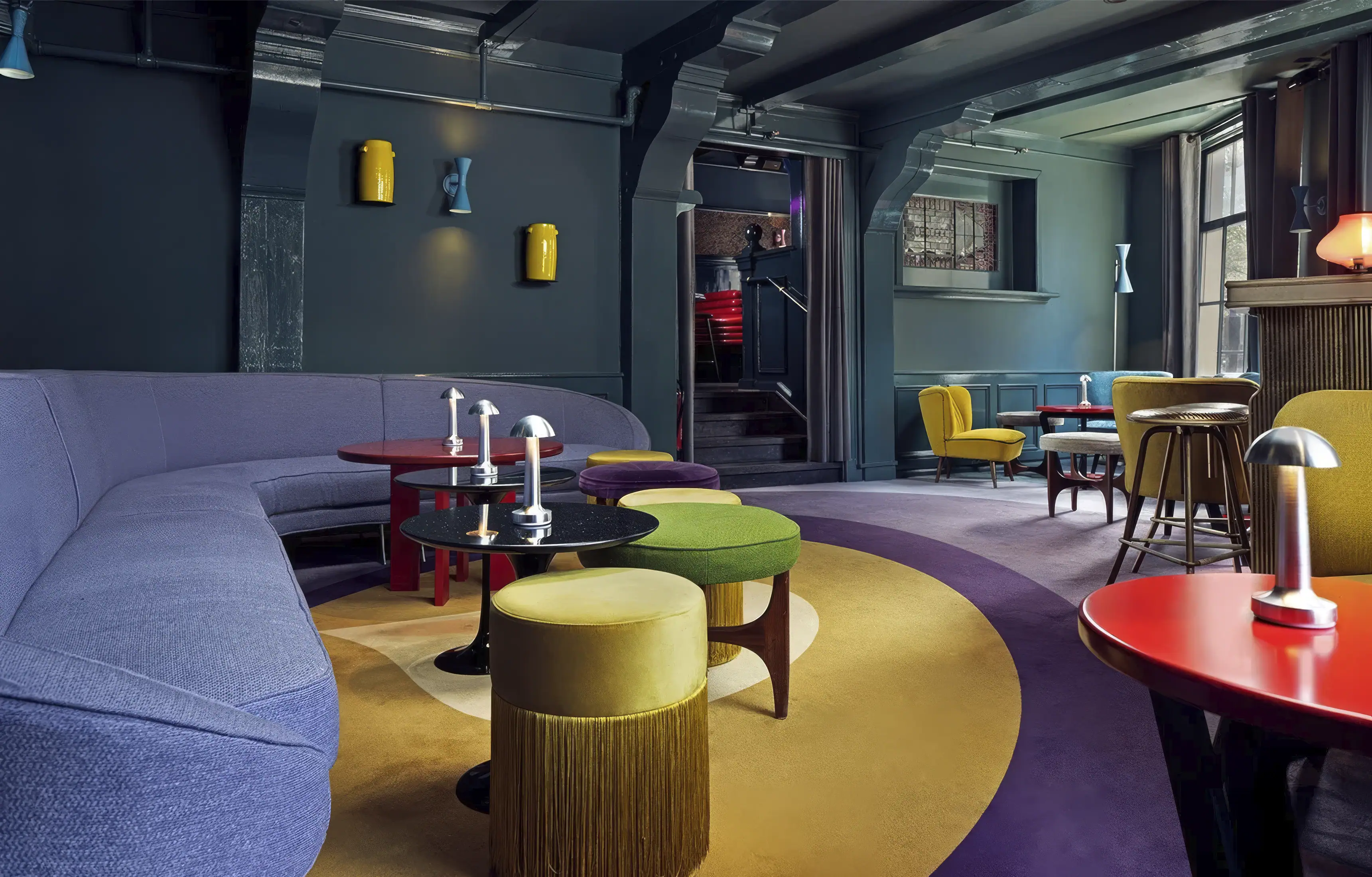 Super Lyan, Amsterdam: a colour scheme borrowed from a photograph