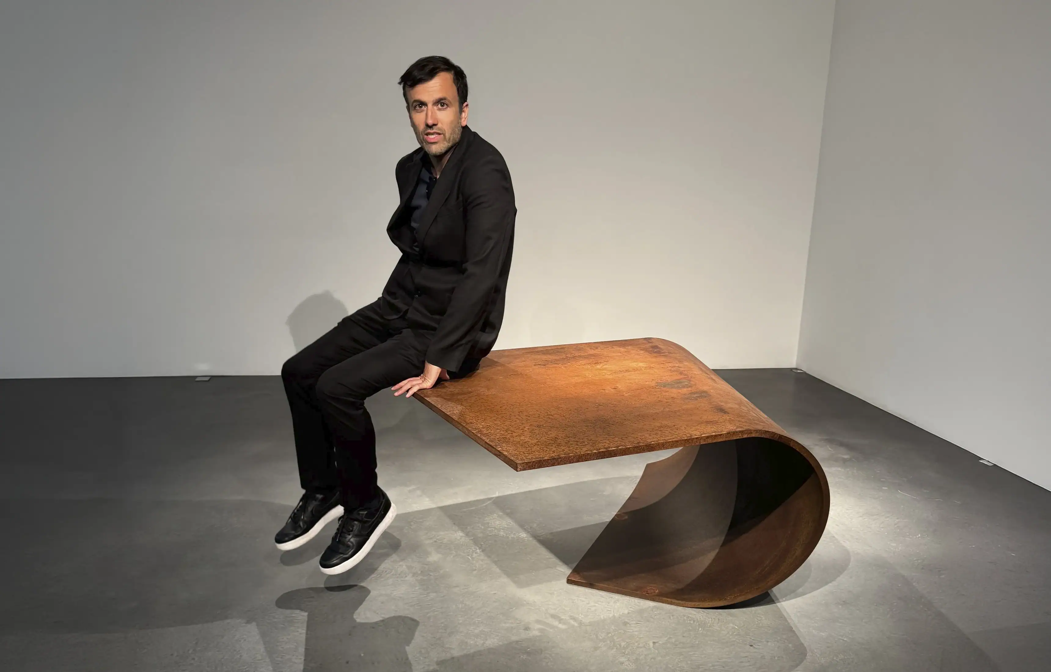 The Half-Tonne You Can Sit On: Paul Cocksedge at Ladbroke Hall
